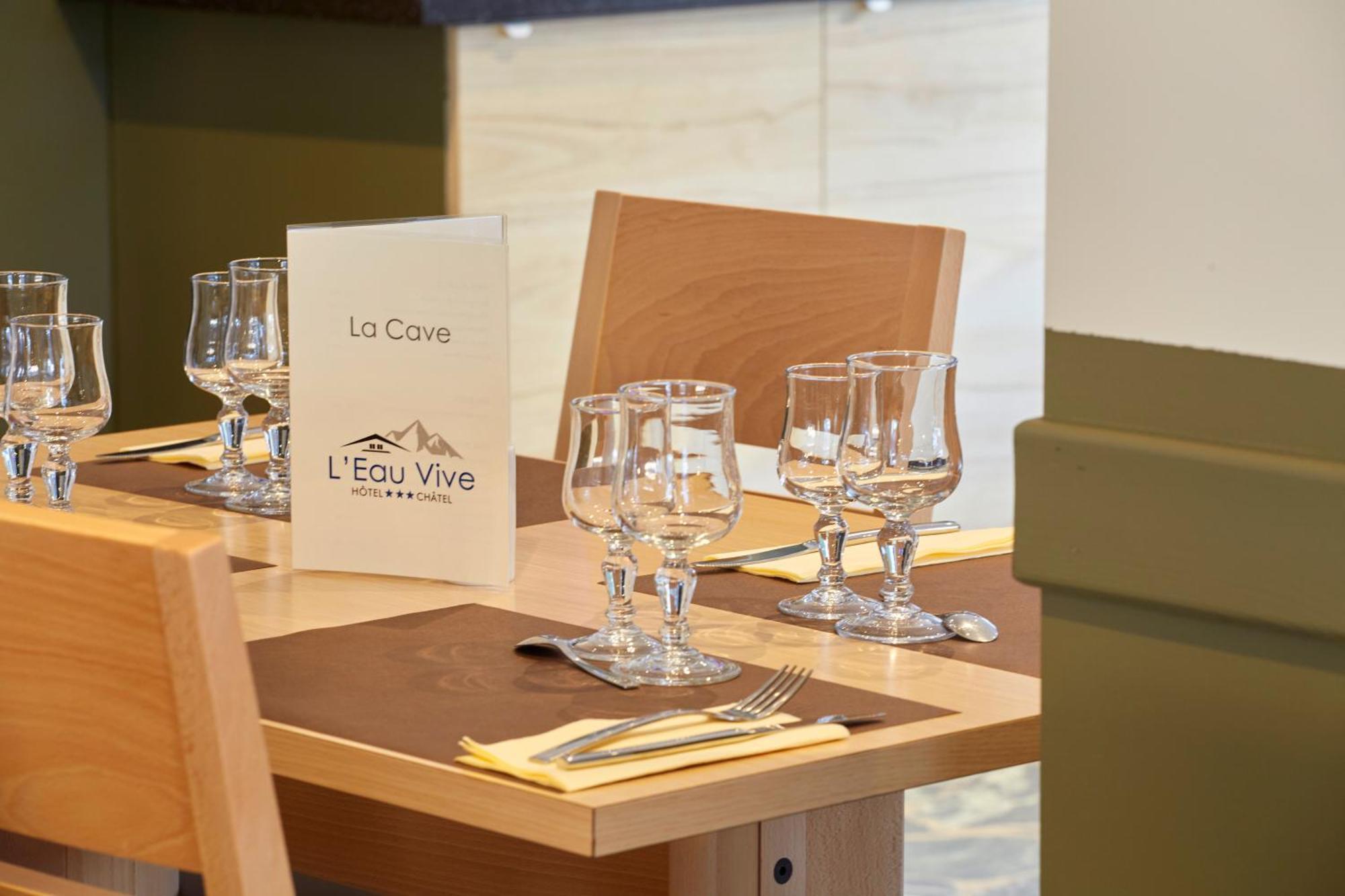 Hotel Eliova L'Eau Vive Chatel Ngoại thất bức ảnh