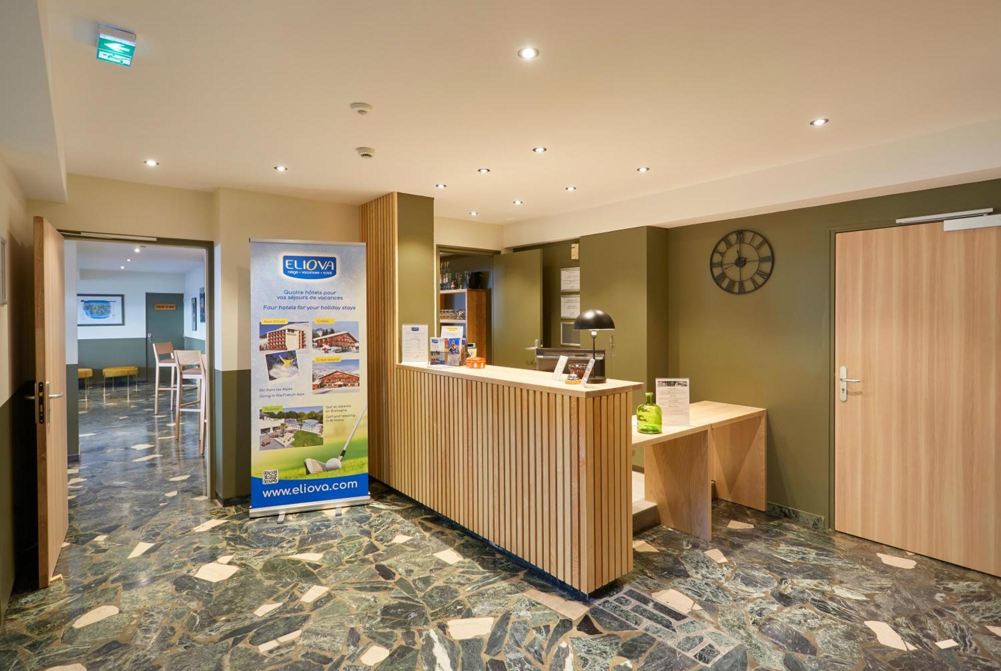 Hotel Eliova L'Eau Vive Chatel Ngoại thất bức ảnh