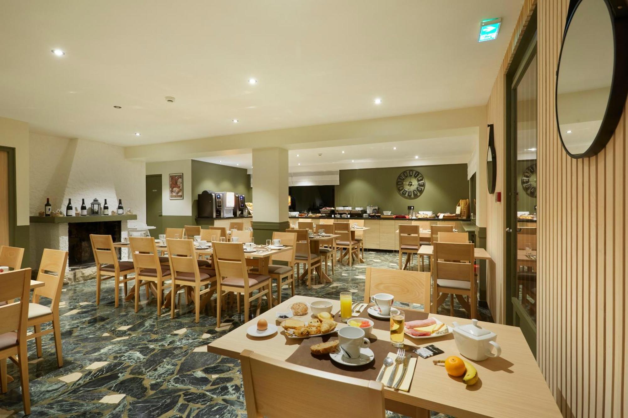 Hotel Eliova L'Eau Vive Chatel Ngoại thất bức ảnh